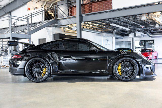 Used 2019 Porsche 911 GT2 RS w/ Weissach Package RWD image 7