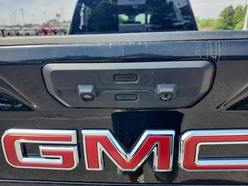 Used 2024 GMC Sierra 2500 AT4 w/ AT4 Premium Plus Package AWD/4WD image 13