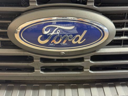 Used 2023 Ford F350 XL w/ 360-Degree Camera Package AWD/4WD image 27