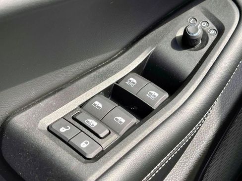 Certified 2025 Jeep Grand Cherokee L Altitude image 18