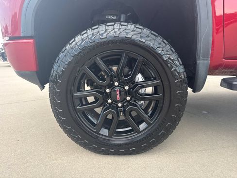 Used 2022 GMC Sierra 1500 Elevation w/ LPO, Elevation Black Package AWD/4WD image 21