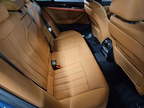 Certified 2023 BMW 530i image 19