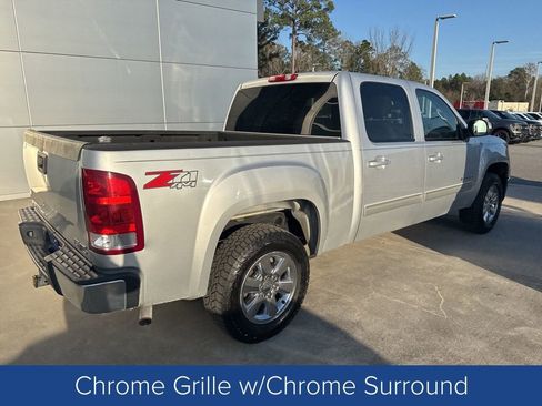 Used 2012 GMC Sierra 1500 SLT w/ Suspension Package, Off-Road image 7