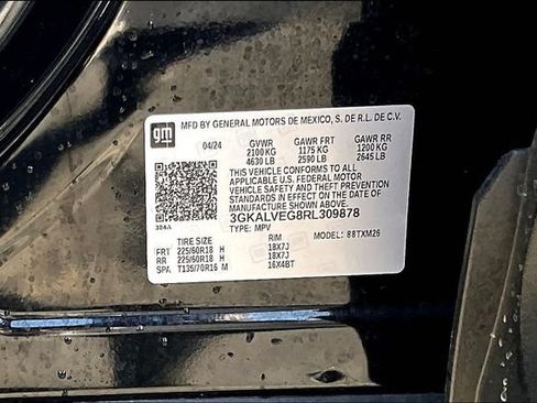 Used 2024 GMC Terrain SLT AWD/4WD image 16