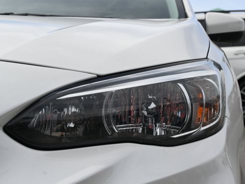 Used 2019 Subaru Impreza 2.0i Premium AWD/4WD image 11