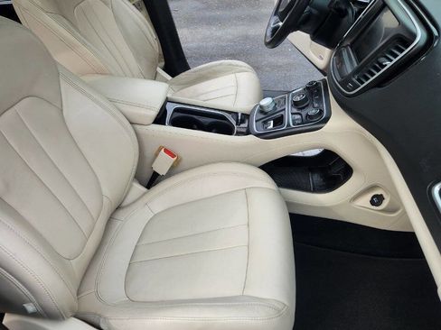 Used 2015 Chrysler 200 C w/ Navigation & Sound Group I image 11