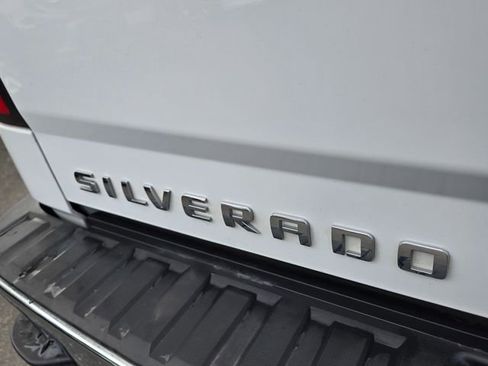 Used 2018 Chevrolet Silverado 1500 LT w/ All Star Edition image 8