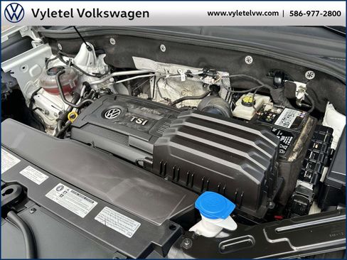 Used 2020 Volkswagen Atlas Cross Sport SE image 8