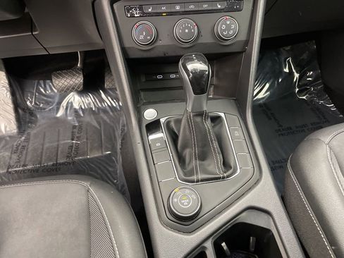 Used 2022 Volkswagen Taos SE image 14