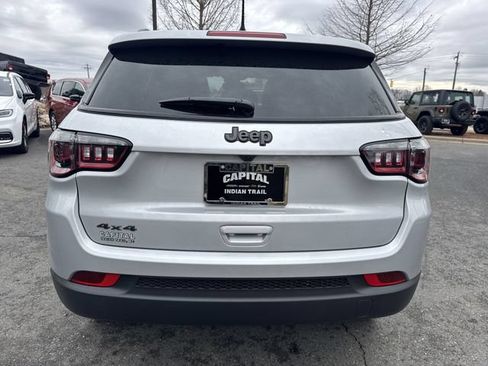 New 2026 Jeep Compass Latitude AWD/4WD image 12