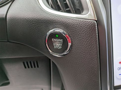 Used 2022 Ford Edge Titanium image 21