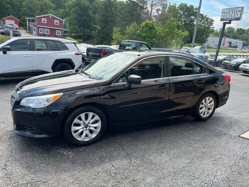 Used 2017 Subaru Legacy 2.5i w/ Alloy Wheel Package AWD/4WD image 10