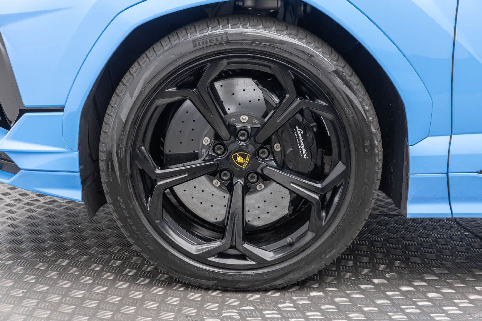 Used 2023 Lamborghini Urus S AWD/4WD image 8