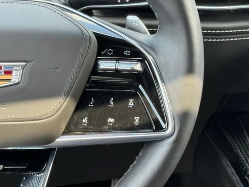 Used 2025 Cadillac Escalade V image 26