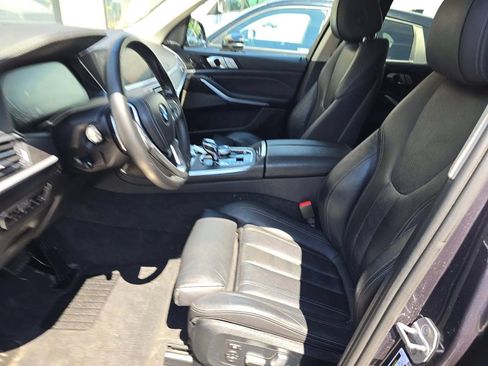 Used 2020 BMW X7 xDrive40i w/ Premium Package AWD/4WD image 4