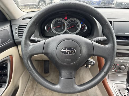Used 2005 Subaru Outback 2.5i AWD/4WD image 23