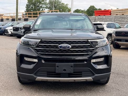 Used 2020 Ford Explorer XLT w/ Equipment Group 202A AWD/4WD image 8