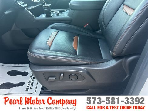 Certified 2024 GMC Sierra 1500 AT4 w/ Technology Package AWD/4WD image 11
