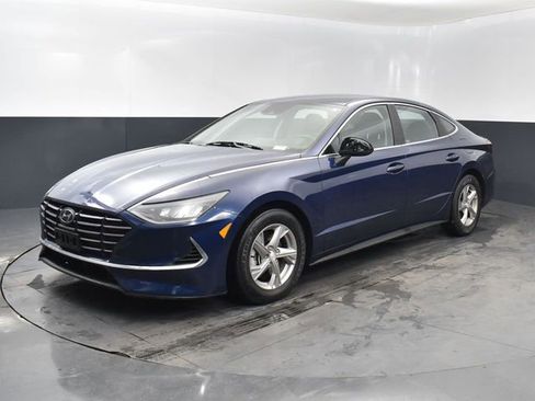 Used 2021 Hyundai Sonata SE FWD image 2