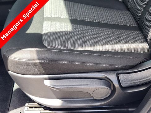 New 2025 Kia Sorento LX image 16