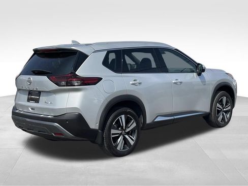 Certified 2023 Nissan Rogue SL w/ SL Premium Package AWD/4WD image 4