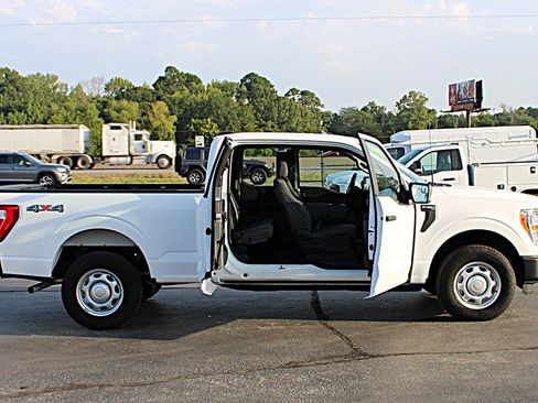 Used 2022 Ford F150 XL w/ Equipment Group 101A High AWD/4WD image 9