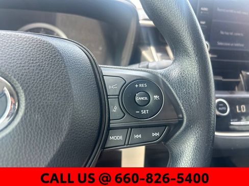 Used 2022 Toyota Corolla LE FWD image 12