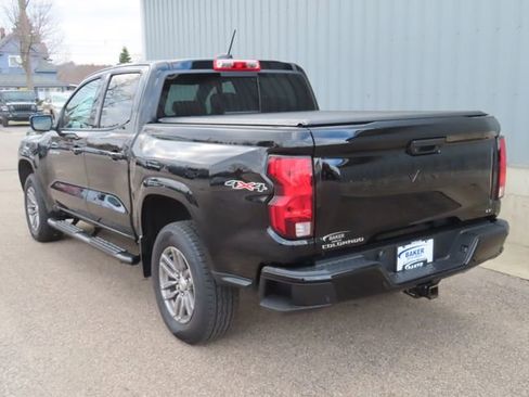 Used 2023 Chevrolet Colorado LT w/ LT Convenience Package II image 8