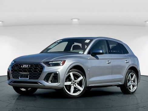 Used 2022 Audi SQ5 Premium image 2