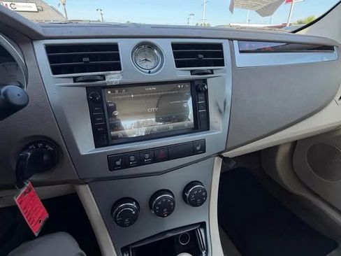 Used 2007 Chrysler Sebring Limited w/ Premium Group FWD image 9