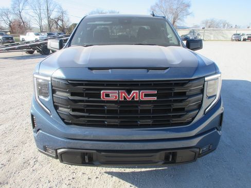 New 2026 GMC Sierra 1500 Elevation image 11