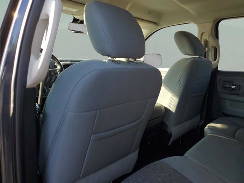 Used 2018 RAM 1500 Big Horn AWD/4WD image 11