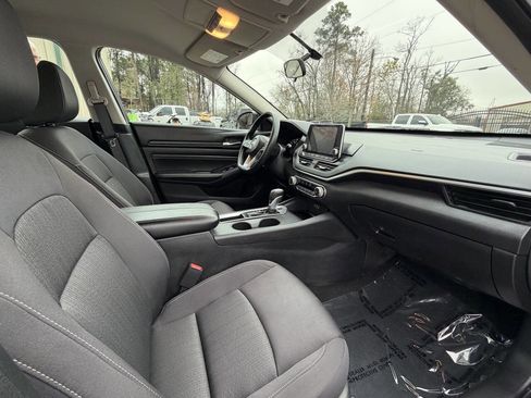 Used 2020 Nissan Altima 2.5 S image 10