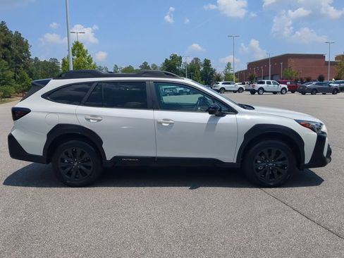 Used 2024 Subaru Outback Onyx Edition AWD/4WD image 3