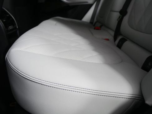 Used 2026 BMW X5 sDrive40i RWD image 15