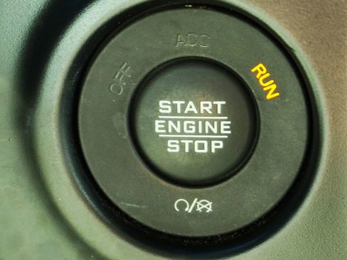 Used 2021 Jeep Gladiator Overland w/ Popular Equipment Package image 65