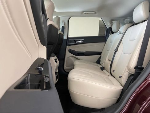 Used 2019 Ford Edge Titanium image 14
