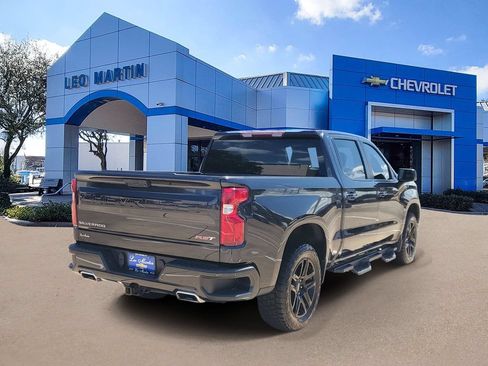 Used 2024 Chevrolet Silverado 1500 RST AWD/4WD image 3