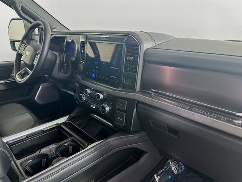 New 2026 Ford F450 Platinum image 31