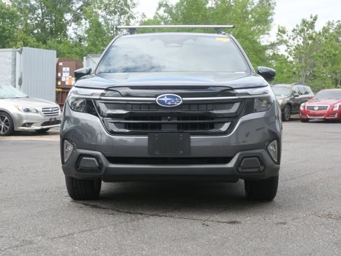 Certified 2025 Subaru Forester Touring w/ Popular Package - Touring AWD/4WD image 3