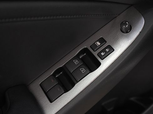 Used 2011 Nissan Altima 3.5 SR w/ 3.5SR Premium Pkg image 20