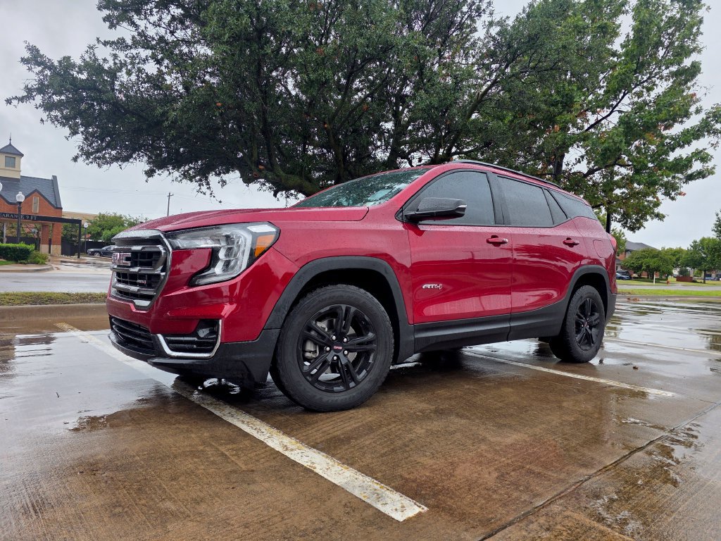 Used 2024 GMC Terrain AT4 w/ Infotainment Package II AWD/4WD image 3