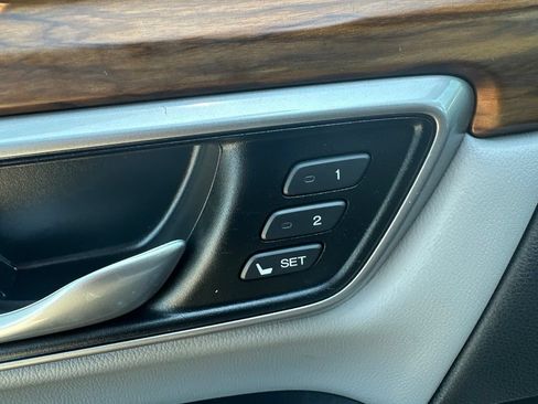 Used 2018 Honda CR-V EX-L image 14