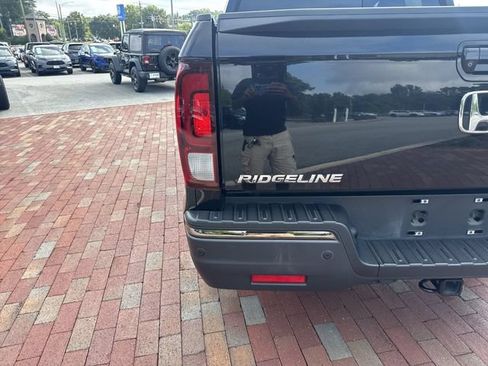 Used 2017 Honda Ridgeline Black Edition image 8