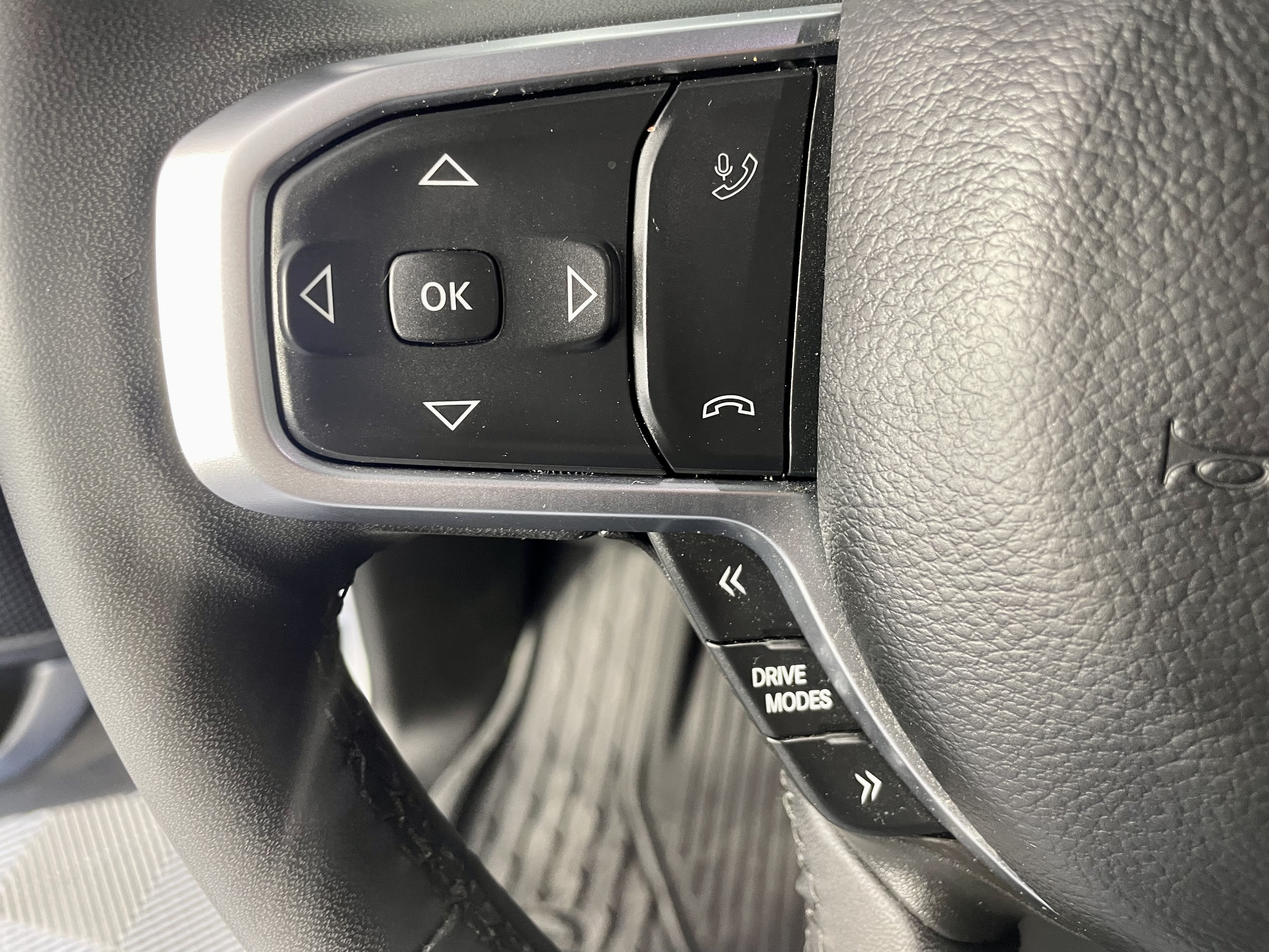 Certified 2025 RAM 1500 Big Horn AWD/4WD image 14
