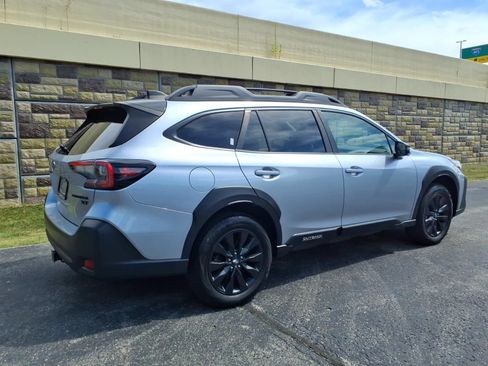 Used 2023 Subaru Outback Onyx Edition XT AWD/4WD image 11