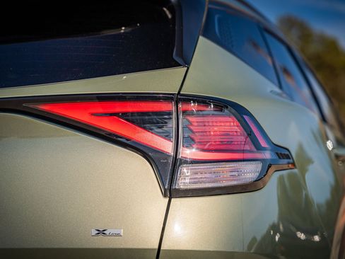 Used 2025 Kia Sportage X-Line image 17