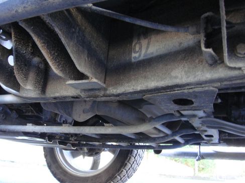 Used 2005 HUMMER H2 SUT w/ Preferred Equipment Group image 26