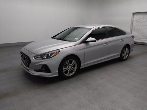 Used 2018 Hyundai Sonata SEL FWD image 2