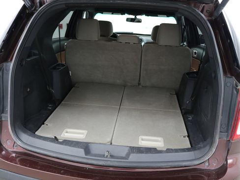 Used 2012 Ford Explorer XLT image 22